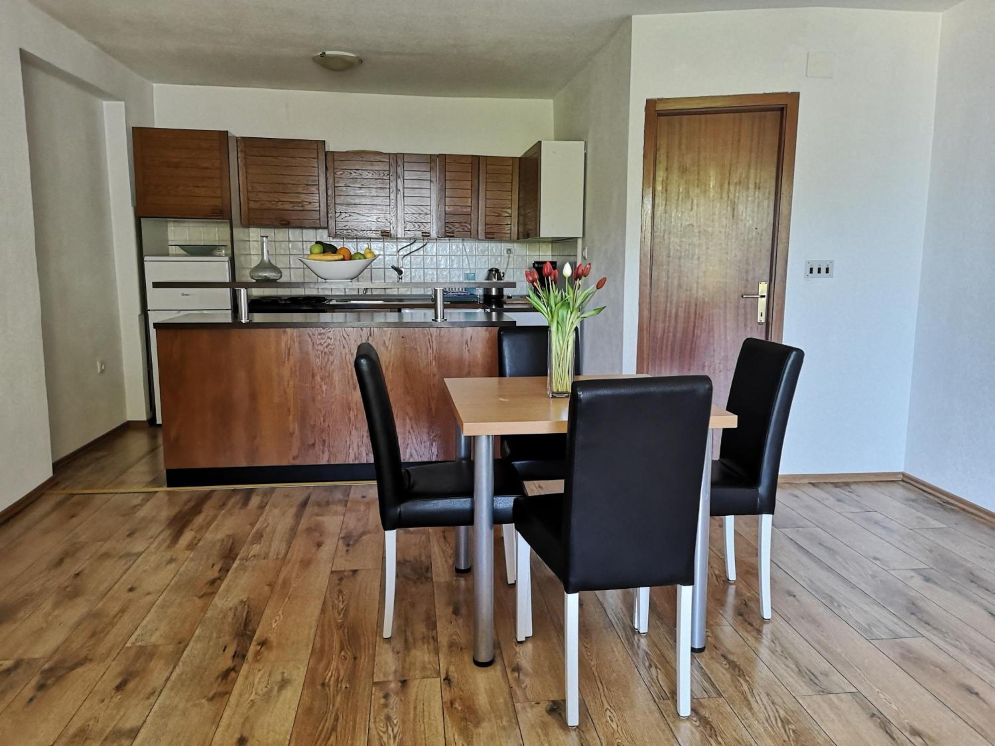 Apartmani Neva Makarska Buitenkant foto
