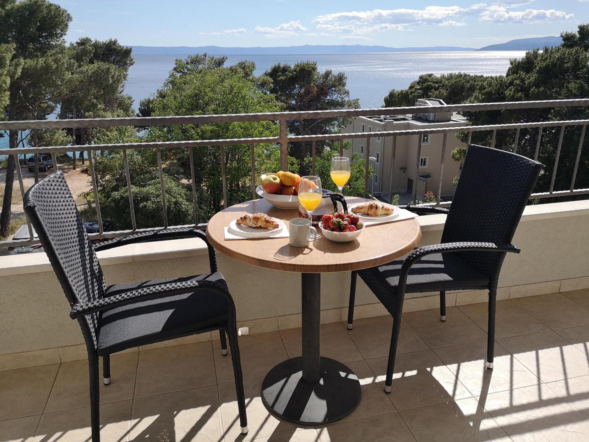 Apartmani Neva Makarska Buitenkant foto