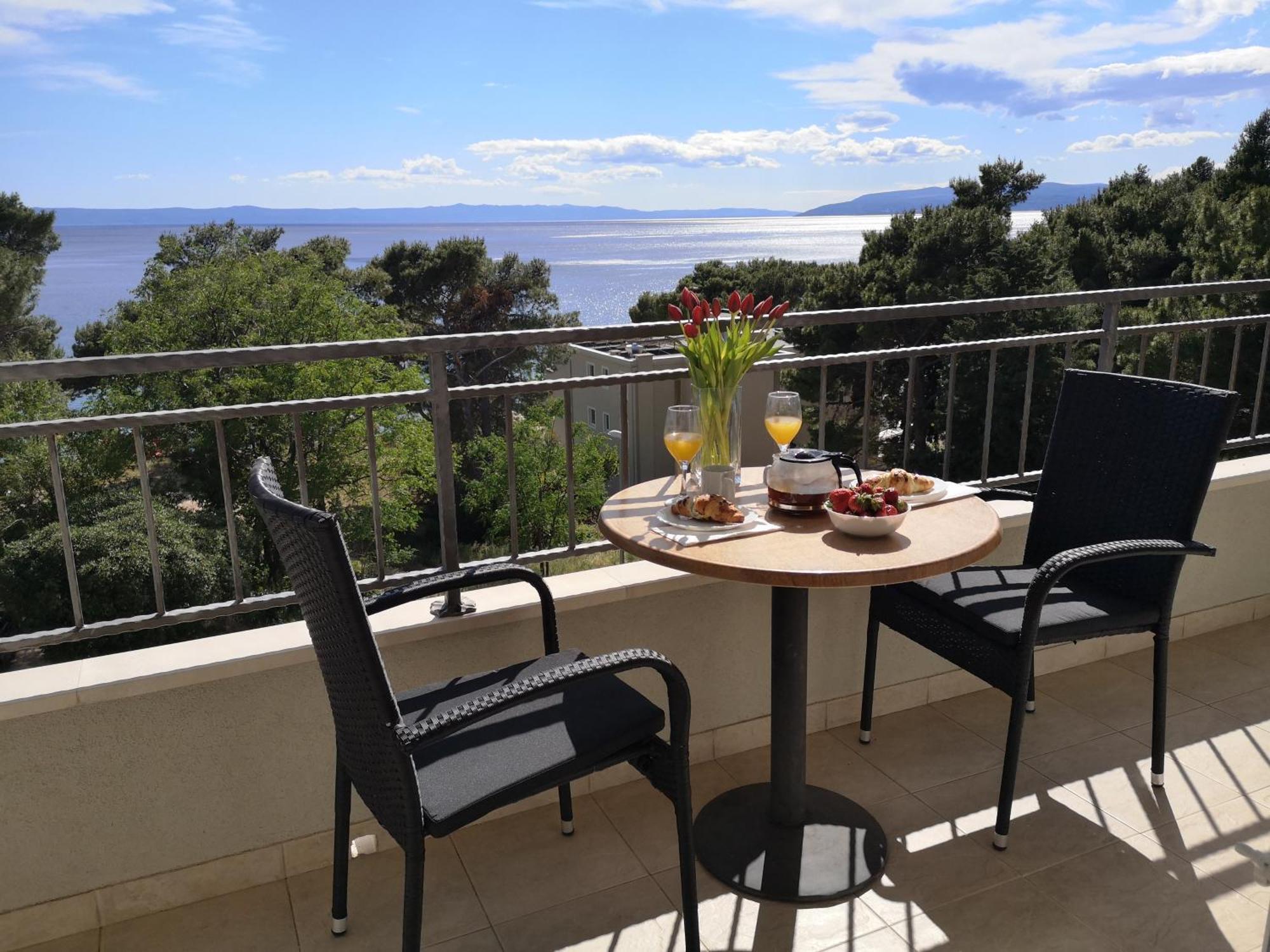 Apartmani Neva Makarska Buitenkant foto
