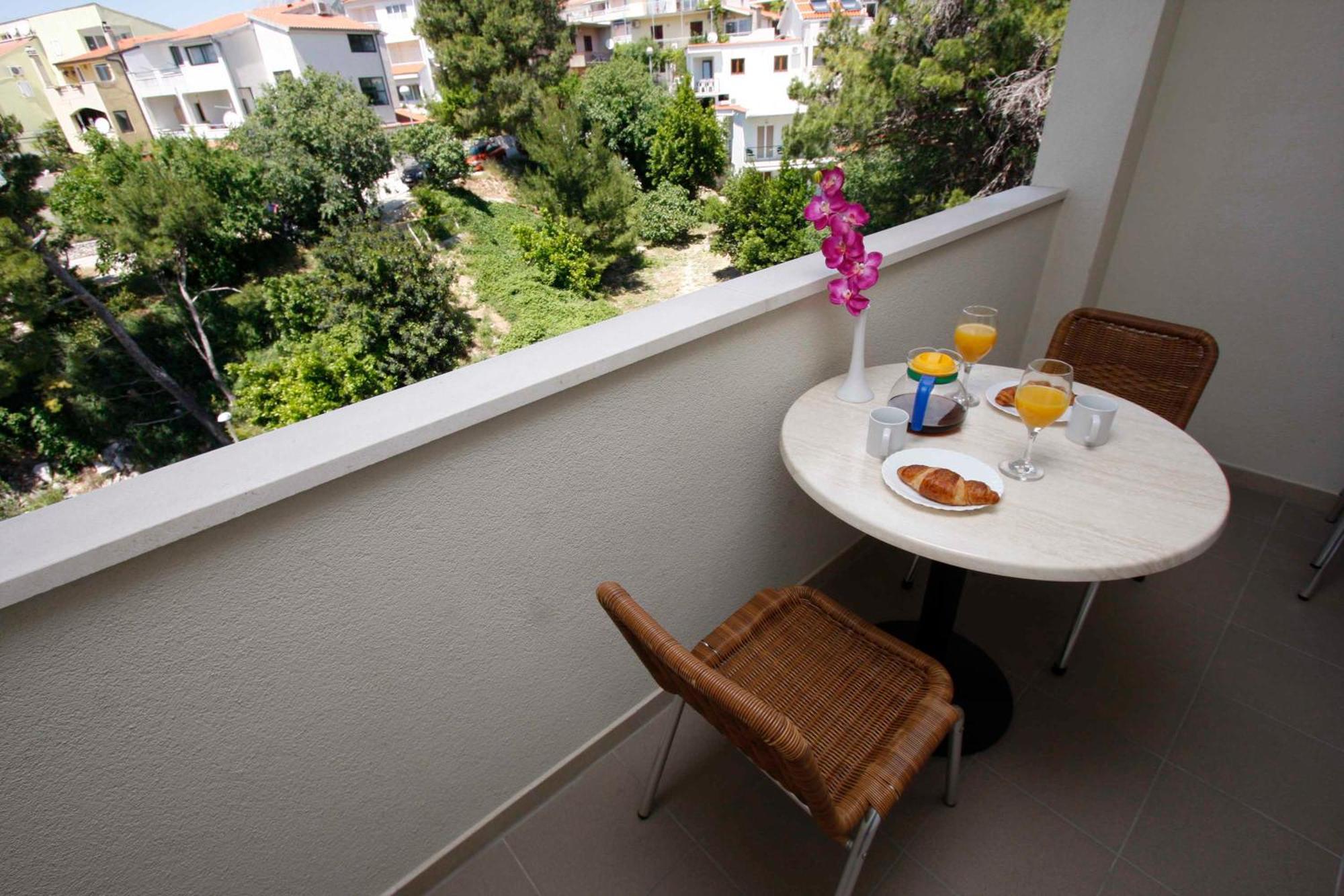 Apartmani Neva Makarska Buitenkant foto
