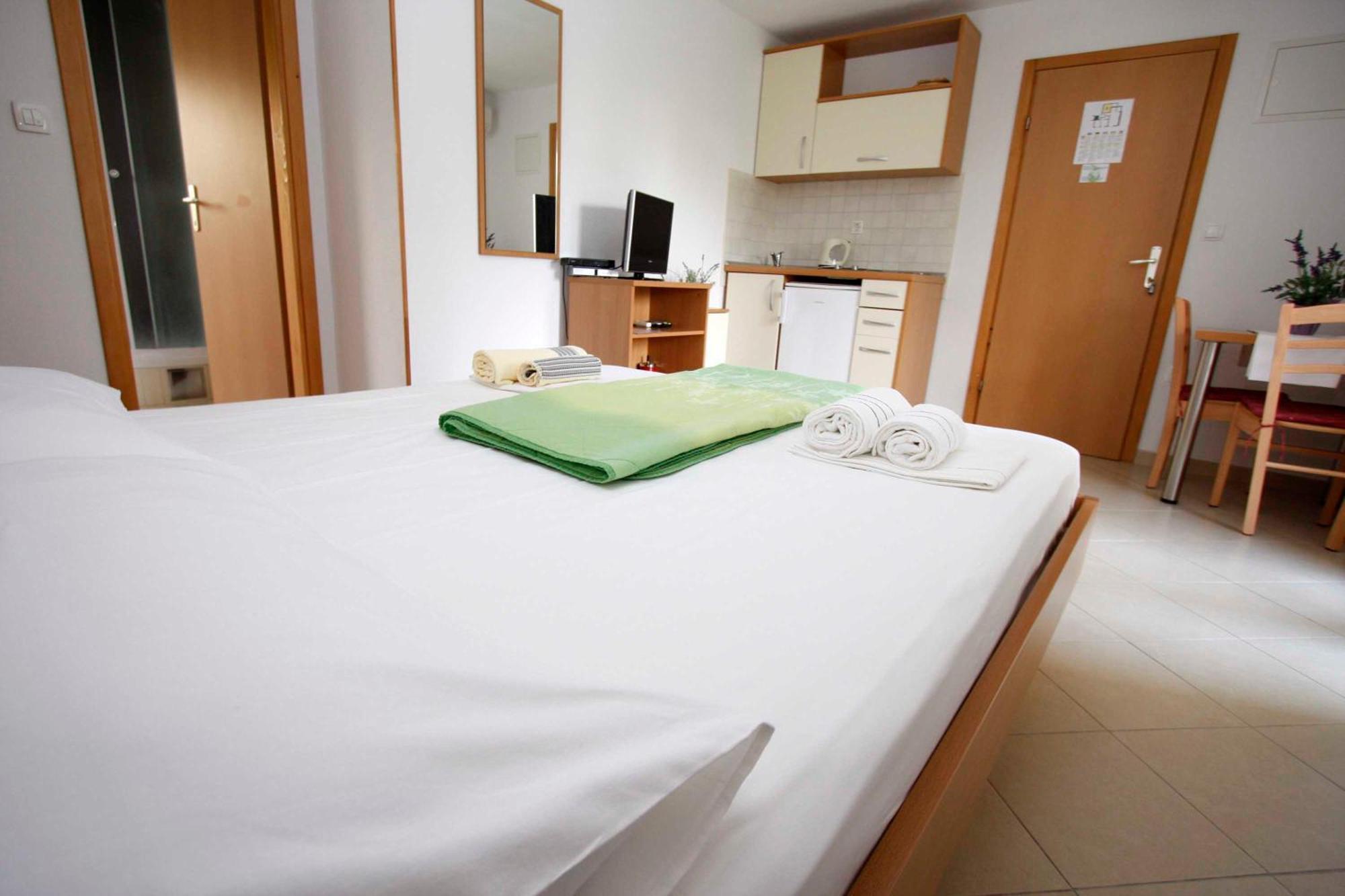 Apartmani Neva Makarska Buitenkant foto
